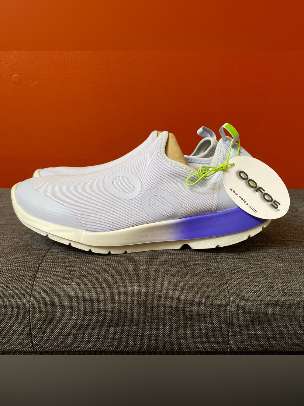 OOFOS OOmg Sport Slip-On Cushioned Sneaker Purple Jade Fade Women’s 10 NEW